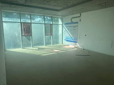 Main Tariq Road Cornor Near Kashees 1200 Sqft 30 Feet Front Showroom Availible