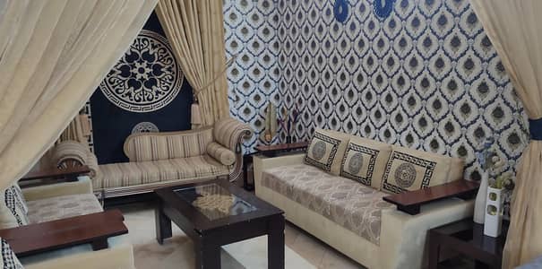 6 seater sofa only one year used like brand new