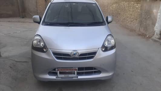 Daihatsu Mira 2012