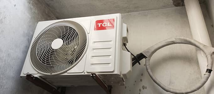 1 Ton TCL DC Inverter AC with Gen mode