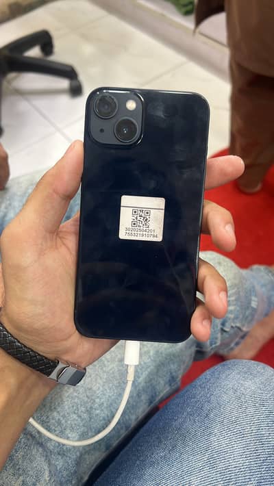 Apple iPhone 13
