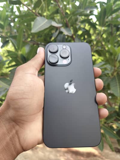 iPhone 15 Pro Max JV