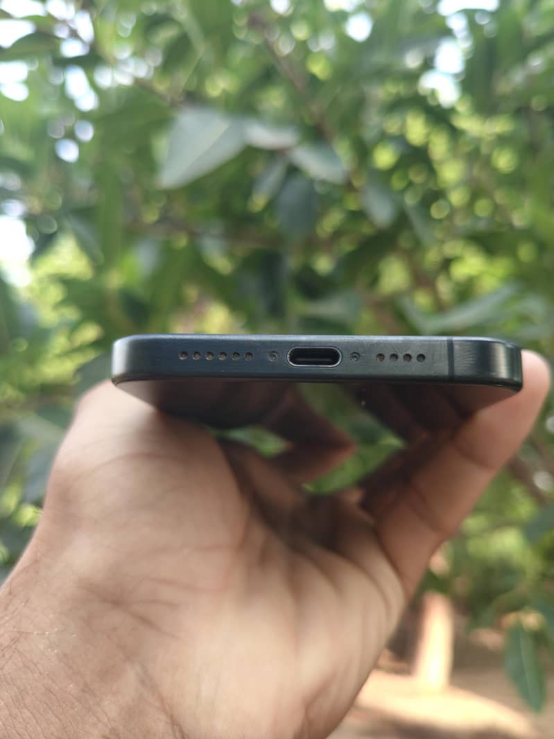 iPhone 15 Pro Max JV 3