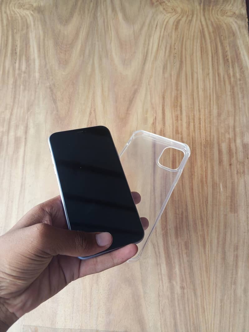 Apple iPhone 11 5