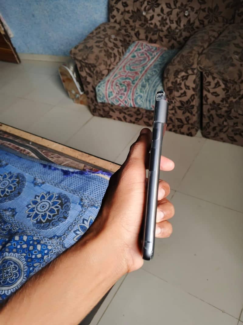 Google Pixel 8 2