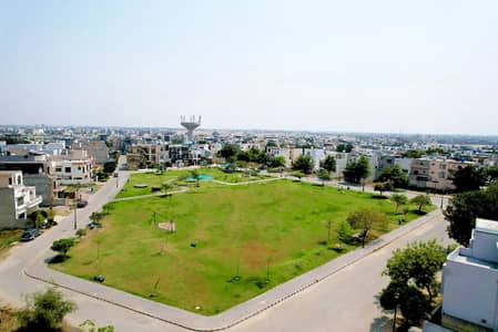 Facing Park Lake City M7C1 5 Marla Plot For Sale In Ideal Location