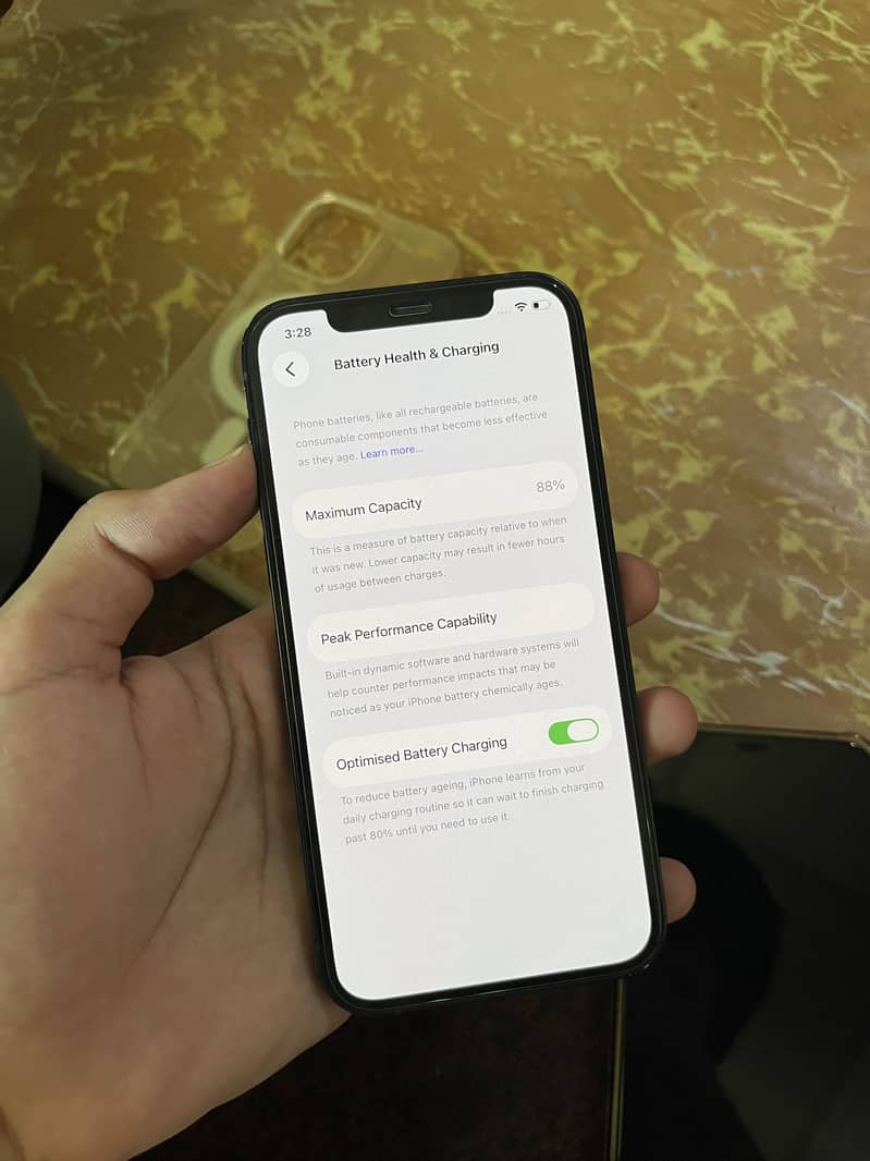Apple iPhone 12 2