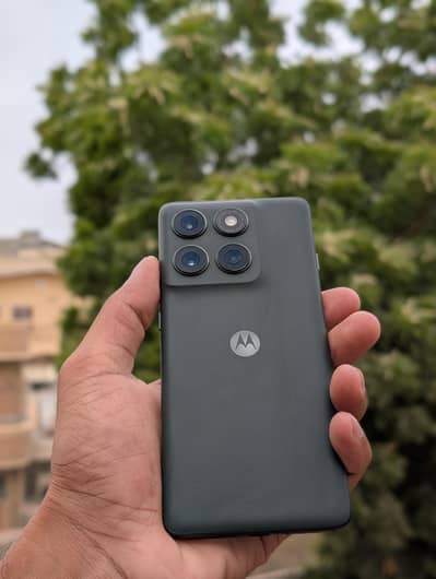Motorola Edge 2025