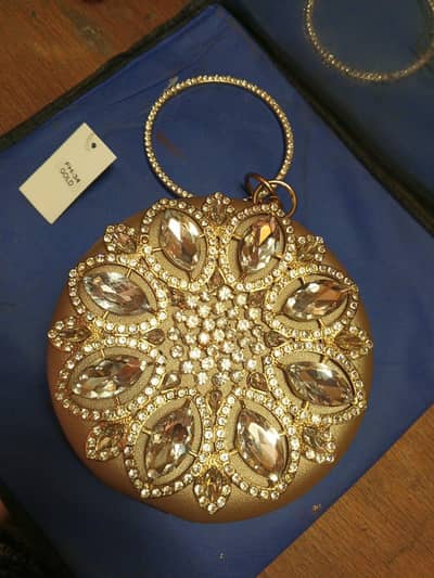 women clutch 10 on 10 condition