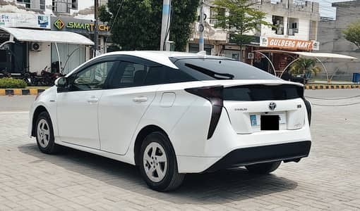 Toyota Prius 2016