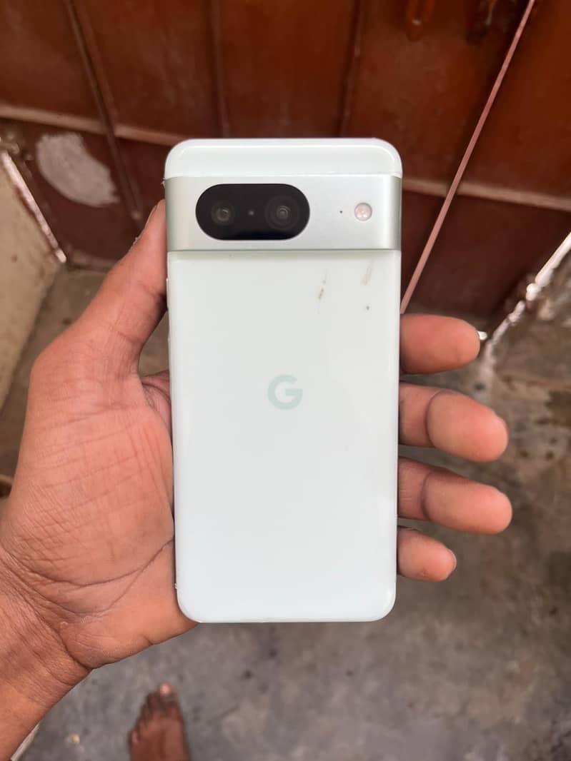 Google Pixel 8 2