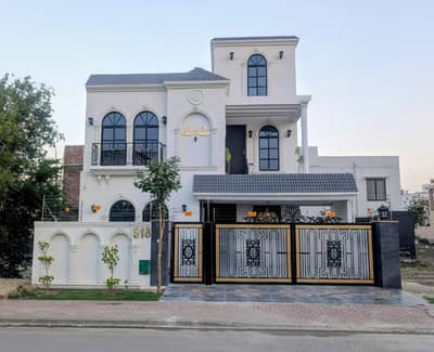 Ideal Location 10 Marla Brand New House For Sale Bahria Town Touheed Block