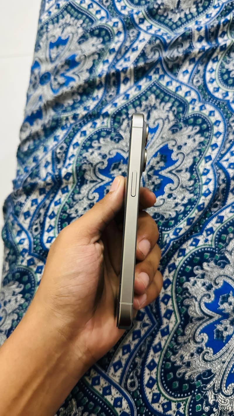 Apple iPhone 15 Pro 5