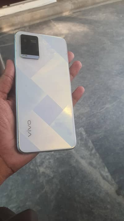 Vivo Y21