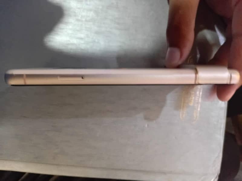Google Pixel 8 3