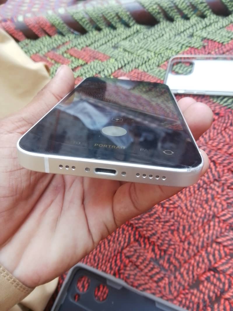 Apple iPhone 12 7