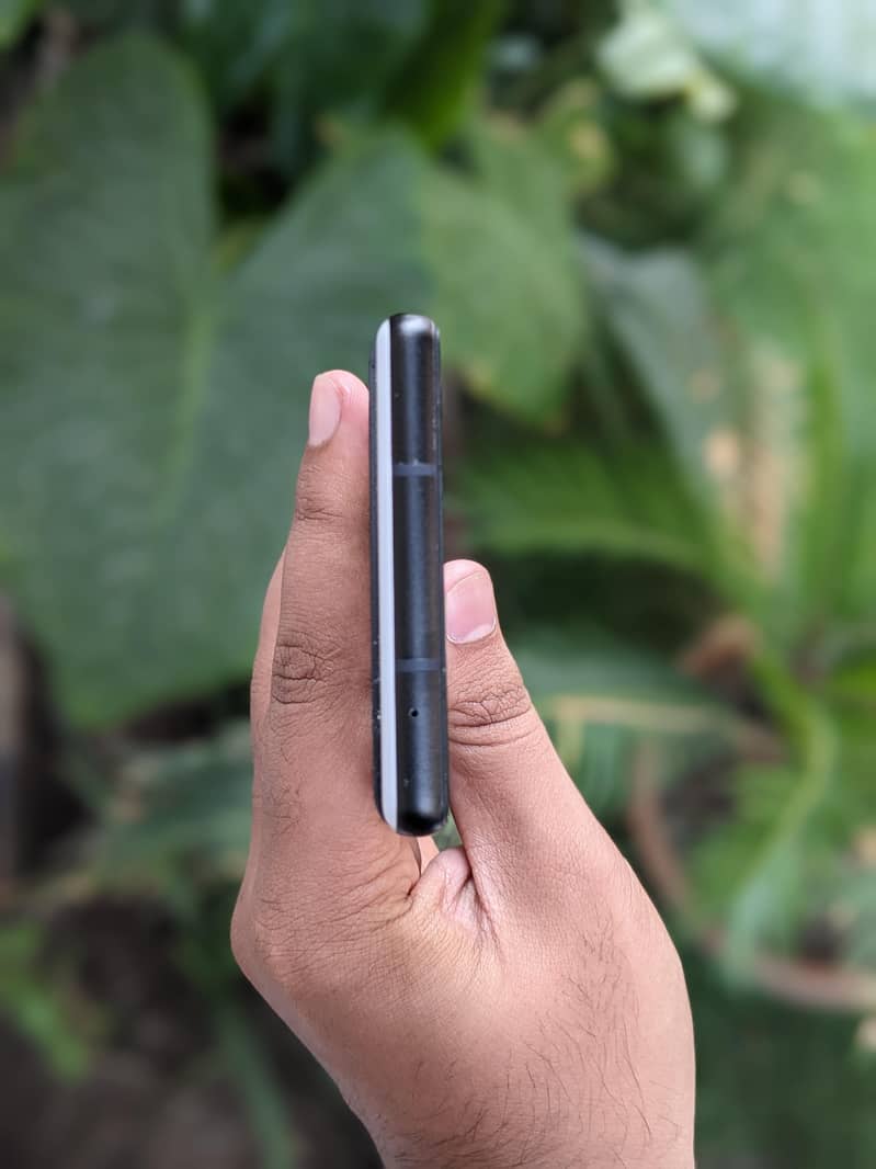 Google Pixel 6a 4