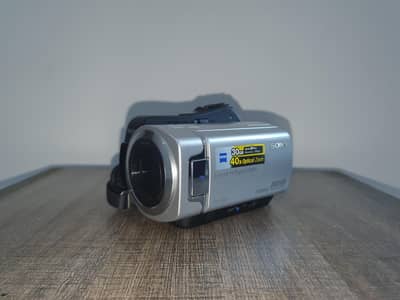 Sony Handycam DCR-SR45, 30GB HDD.