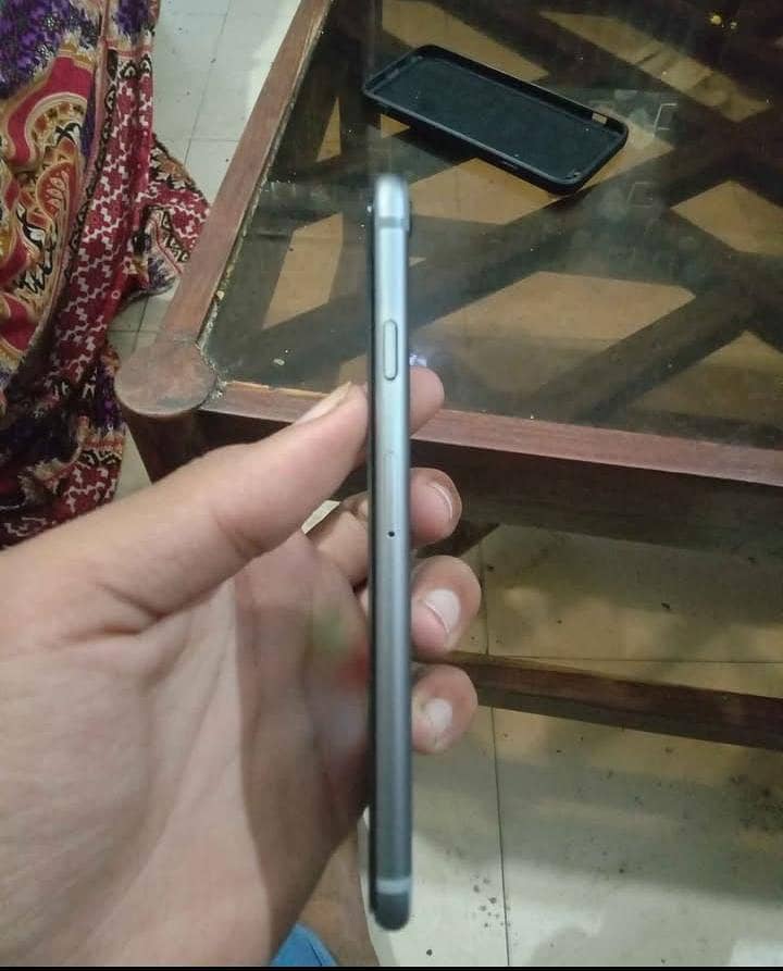 Apple iPhone 6 3