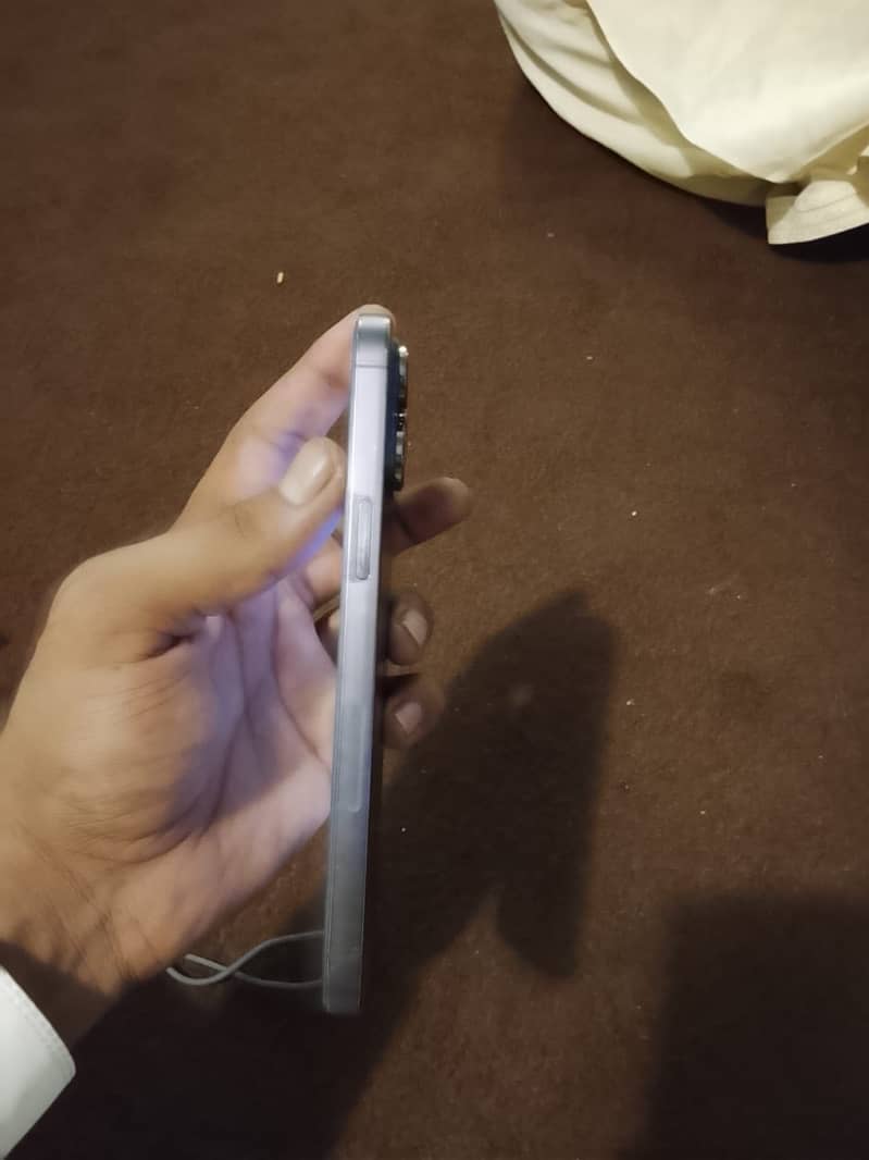 Apple iPhone 14 Pro Max 4