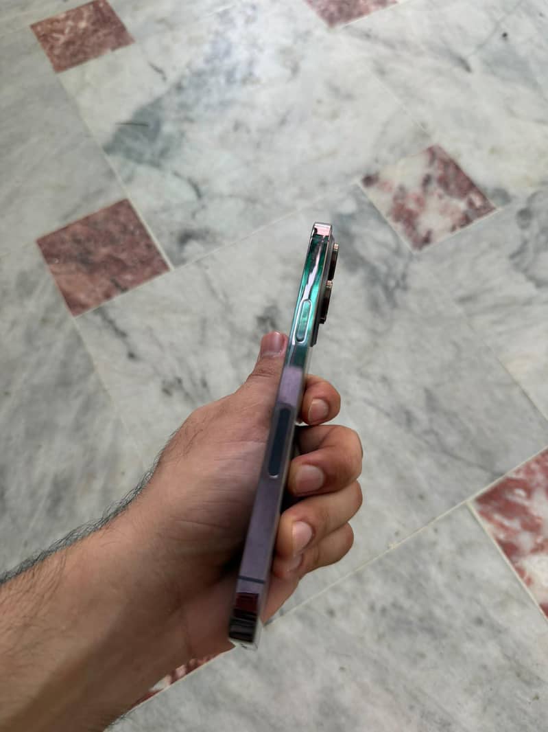 Apple iPhone 14 Pro Max 2