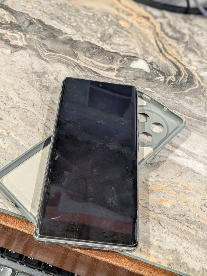 Tecno Spark 20 Pro Plus 3