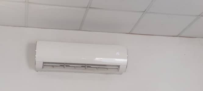 Very Good Condition AC