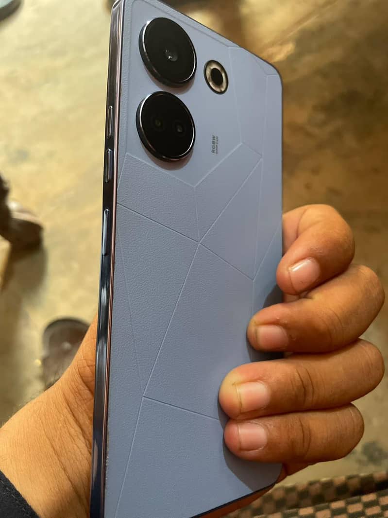 Tecno CAMON 20 1