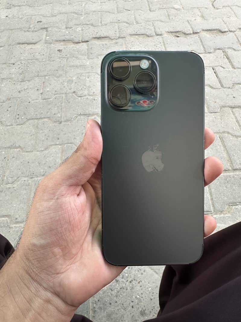 Apple iPhone 14 Pro Max 4
