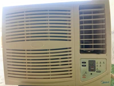 window AC for sale good condition