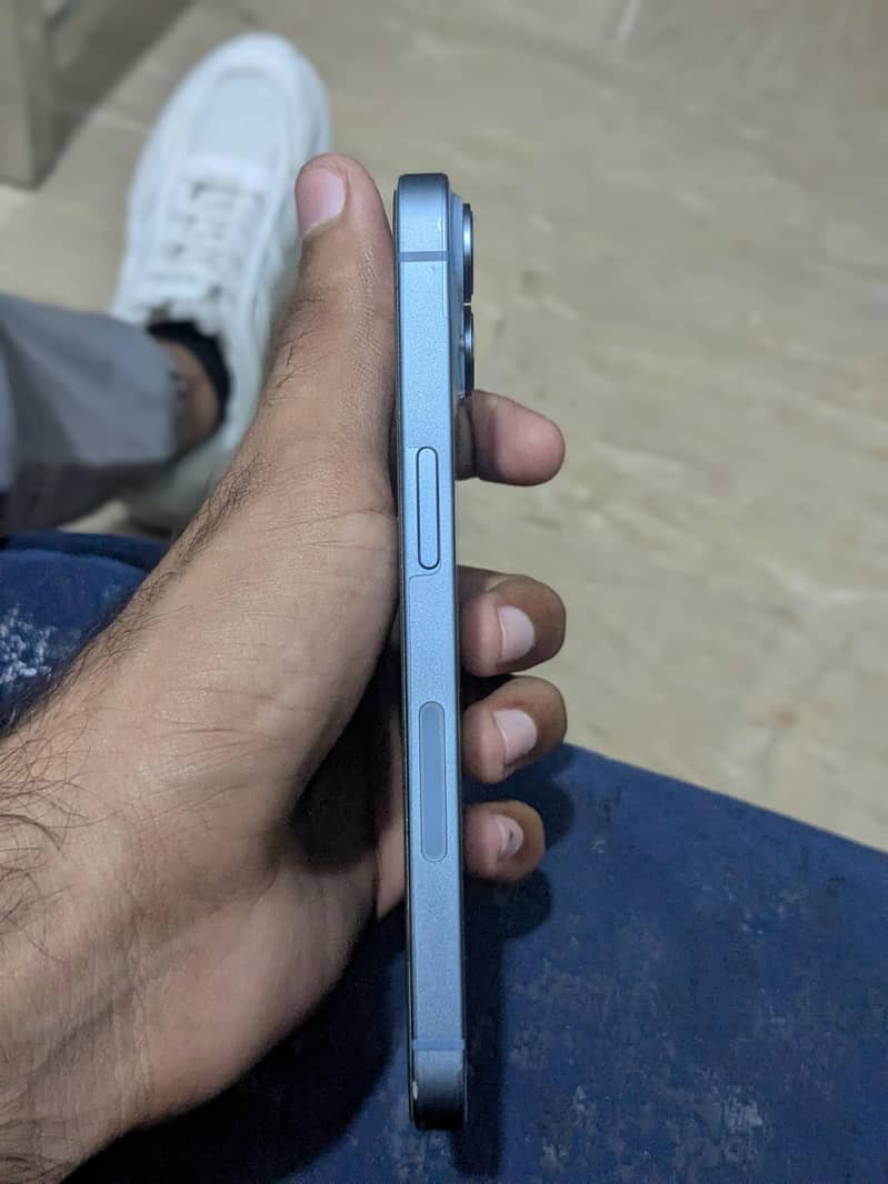 Apple iPhone 14 5