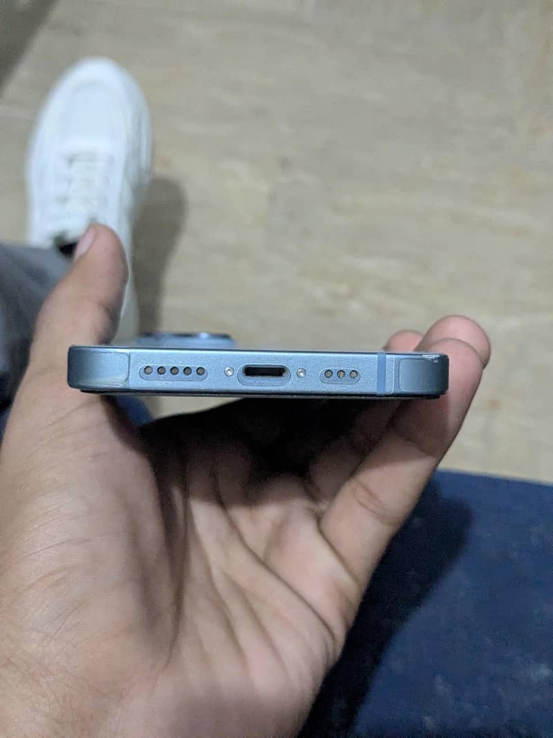 Apple iPhone 14 7