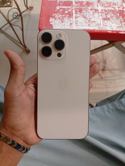 Apple iPhone 16 Pro Max