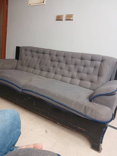 5 seater molty foam sofa