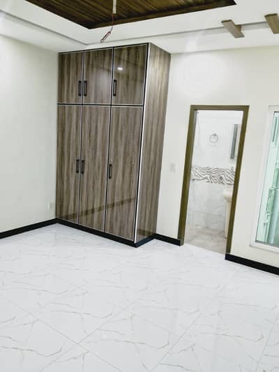 5 Marla double story house New super town Lahore cantt