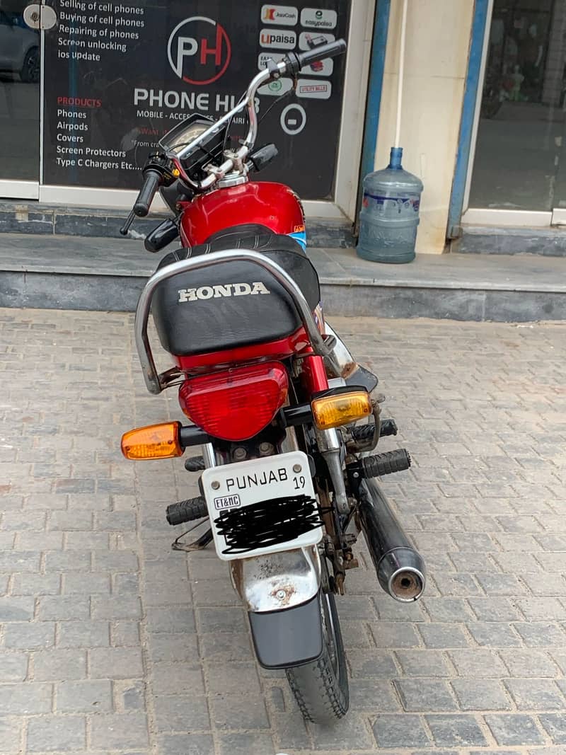 Honda CD70 1