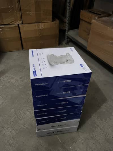 Ronin PEBBLE EARBUDS ( Brand New , BOX PACKED )