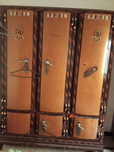 Almari For sale