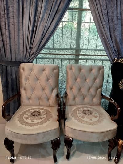 2 bed room chairs beautiful