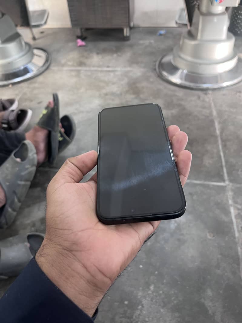 iPhone 16 plus 2