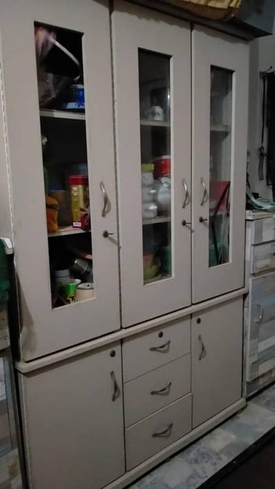 Bartan Almarih/Crockery cabinet | 9/10 condition | Rs 20000