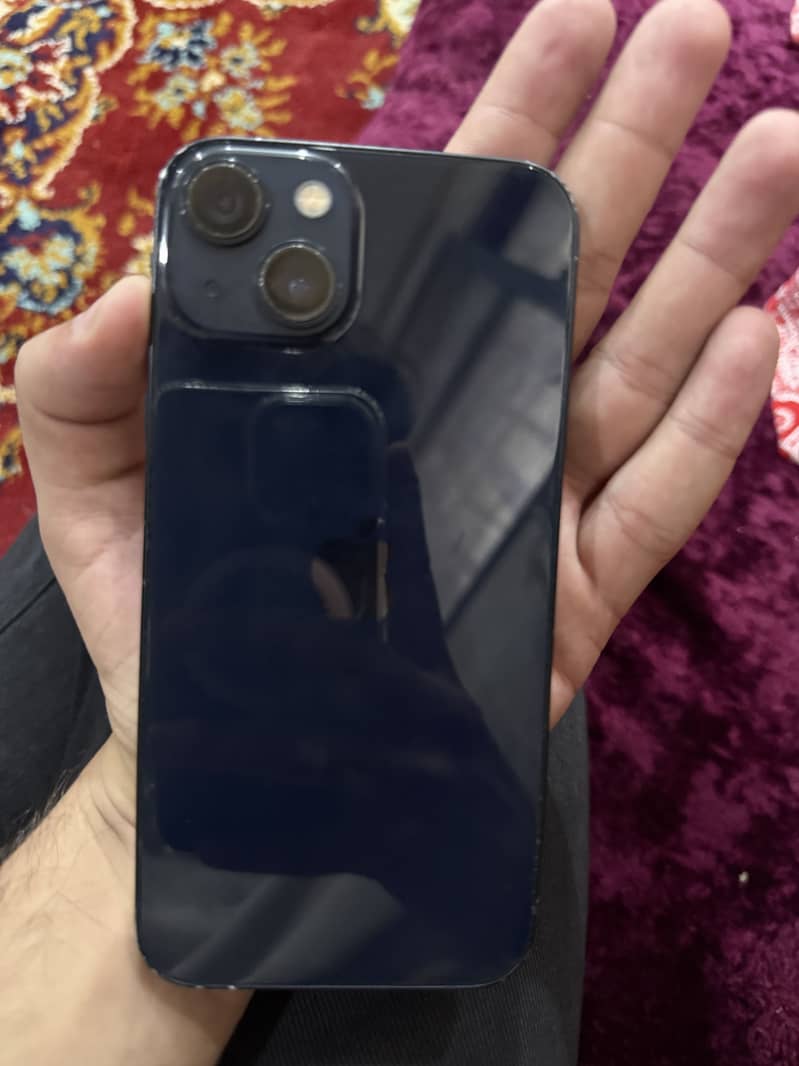 Apple iPhone 13 6