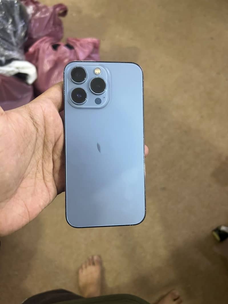 Apple iPhone 13 Pro 0