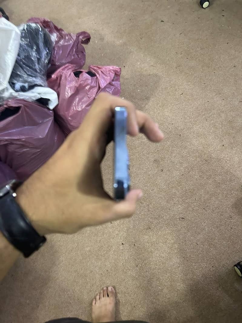 Apple iPhone 13 Pro 4