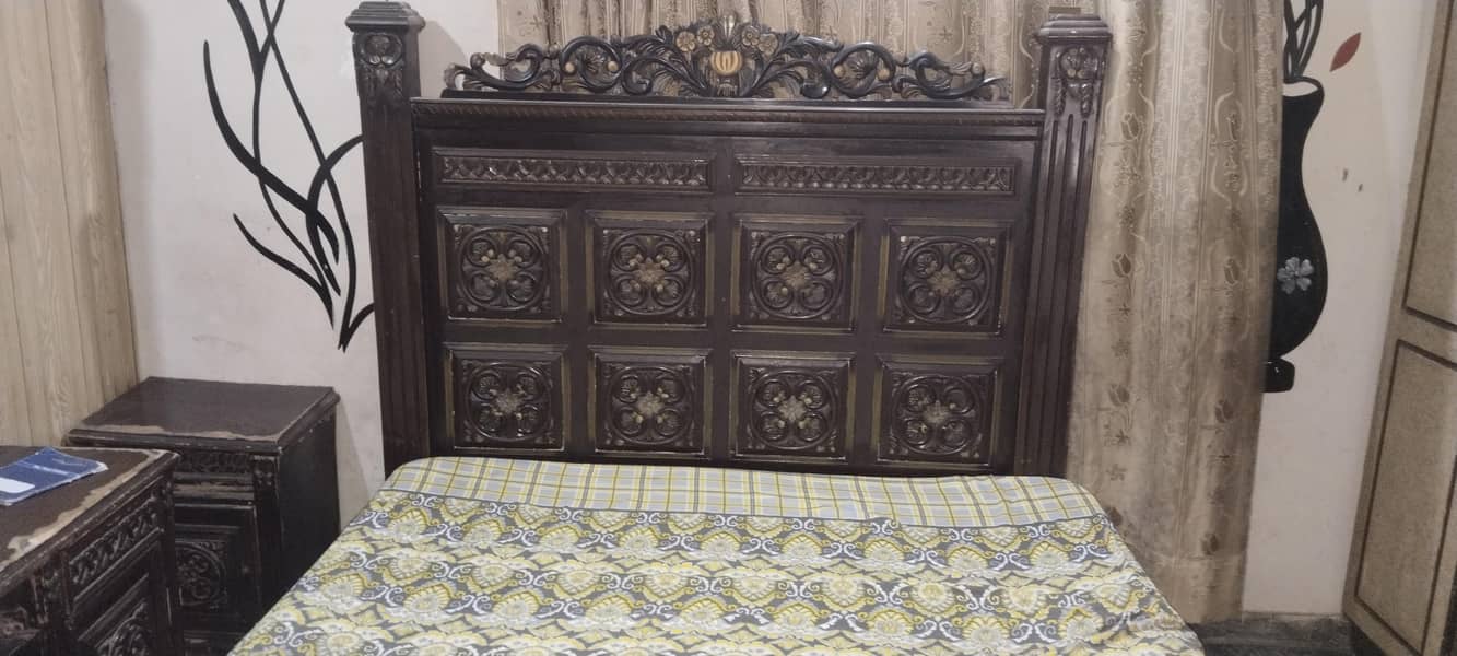 Bed with dressing 0