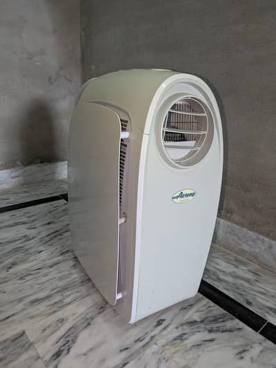 A. c conditioner air collar Cooling and heating option he