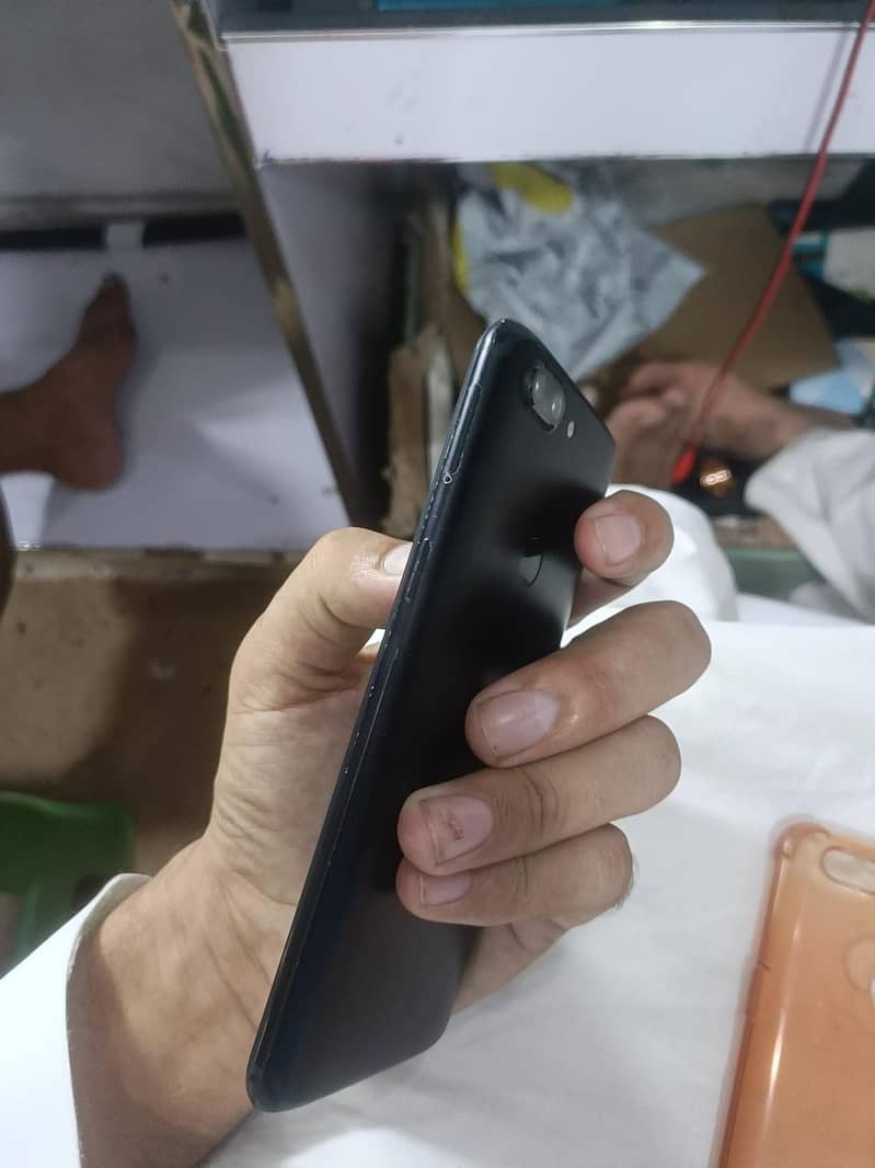 OnePlus 5T 1
