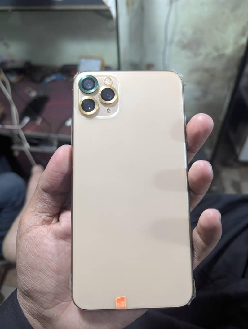 iPhone 11 Pro Max 1