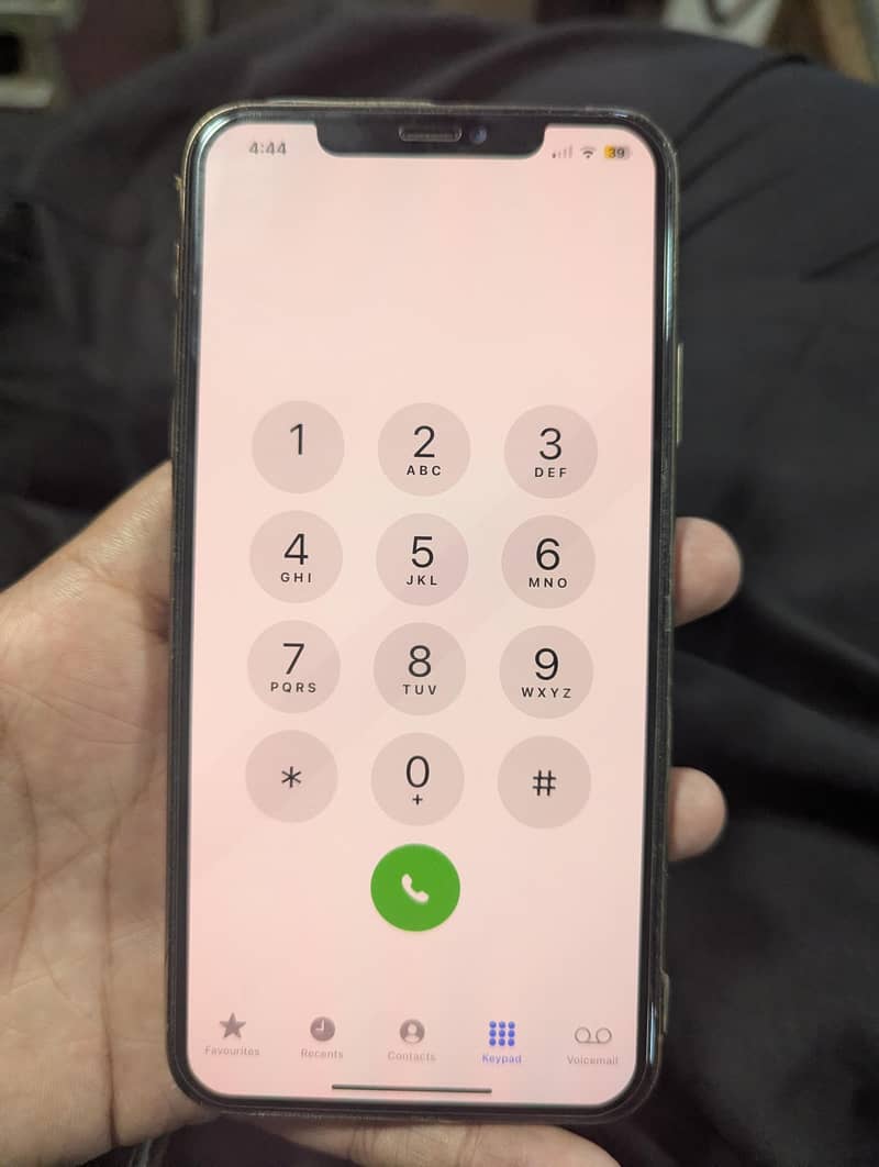 iPhone 11 Pro Max 4