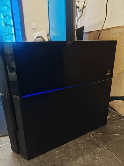 PS4 FAT 1TB KSA - NON JAILBREAK + TEKKEN 7 ORIGINAL DISC